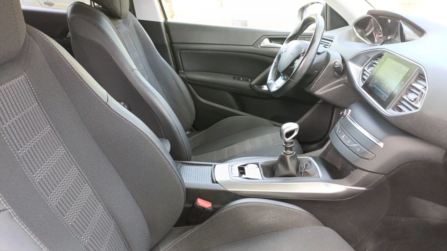 Peugeot 308 - Photo 26