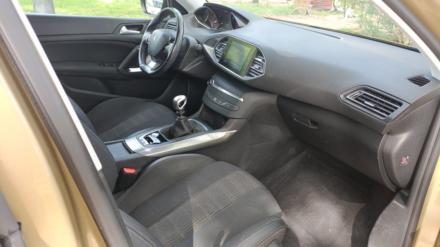 Peugeot 308 - Photo 10