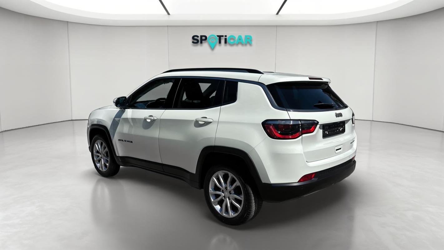 Jeep Compass - Photo 3