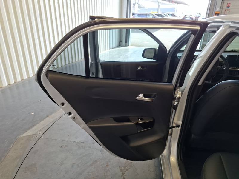 Kia Picanto - Photo 35
