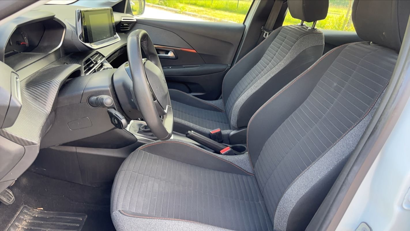 Peugeot 208 - Photo 27