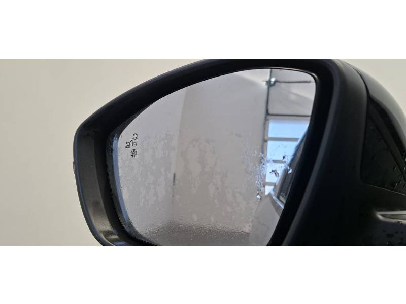 Peugeot 208 - Photo 28