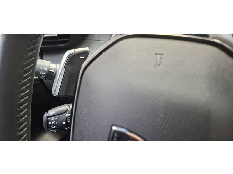 Peugeot 208 - Photo 30