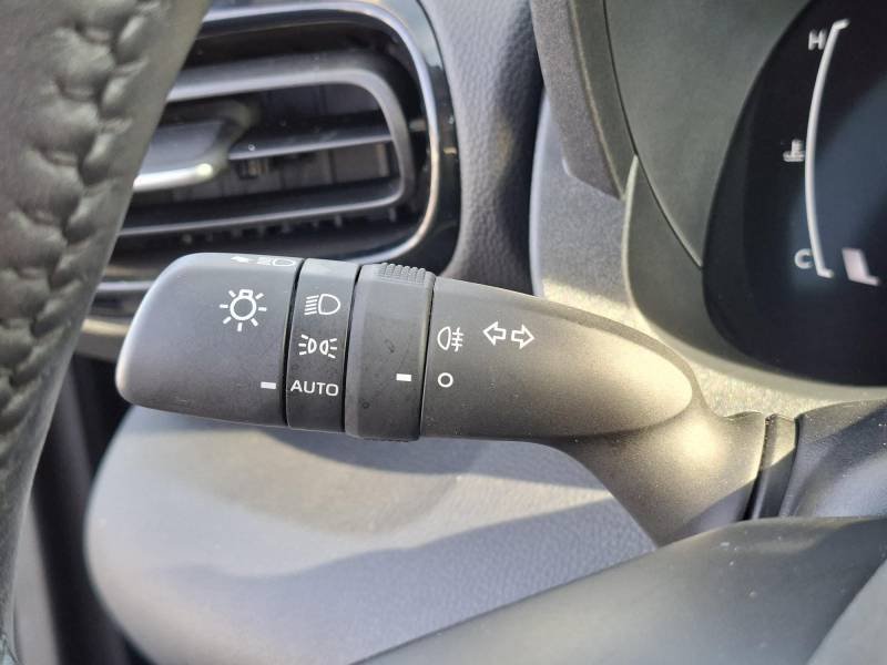 Toyota Yaris - Photo 37