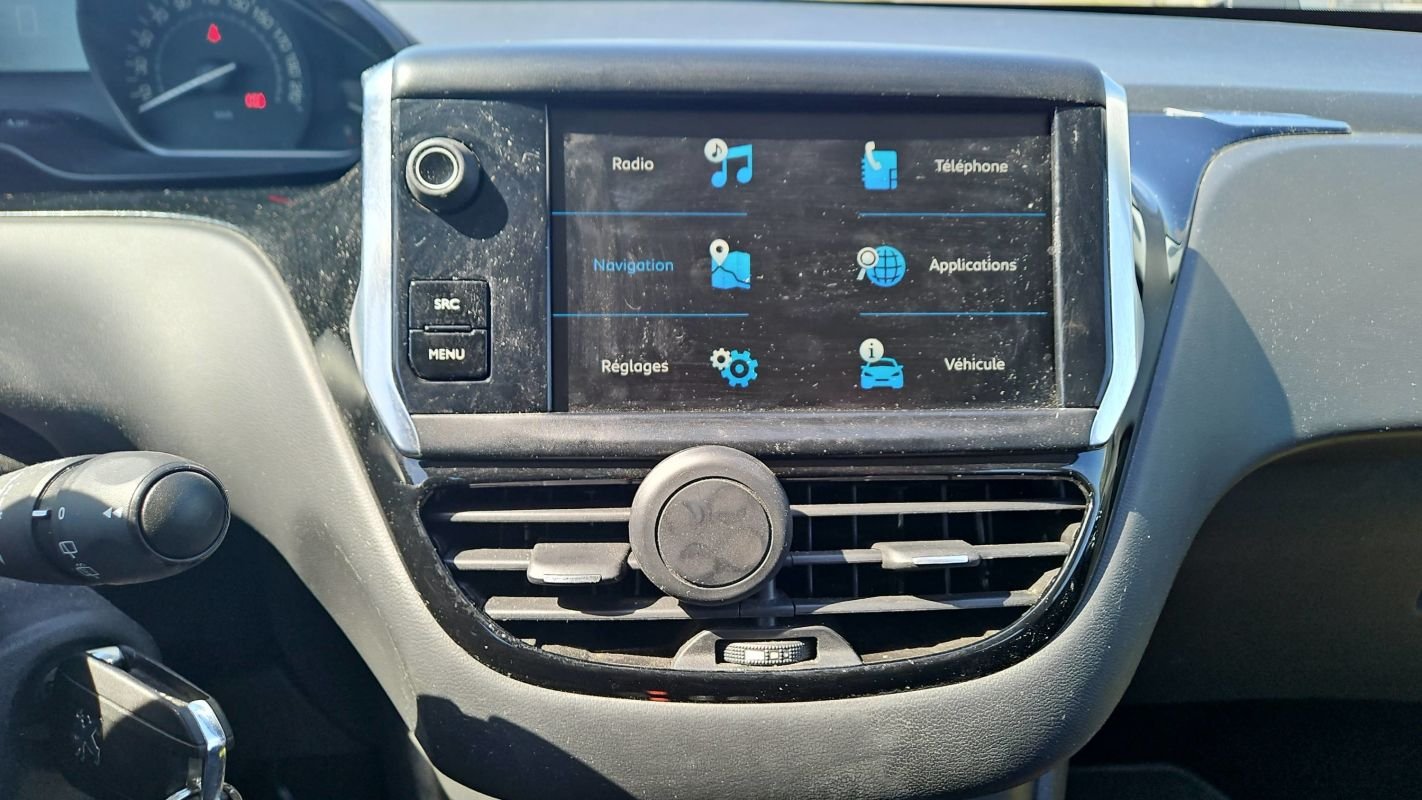 Peugeot 208 - Photo 22