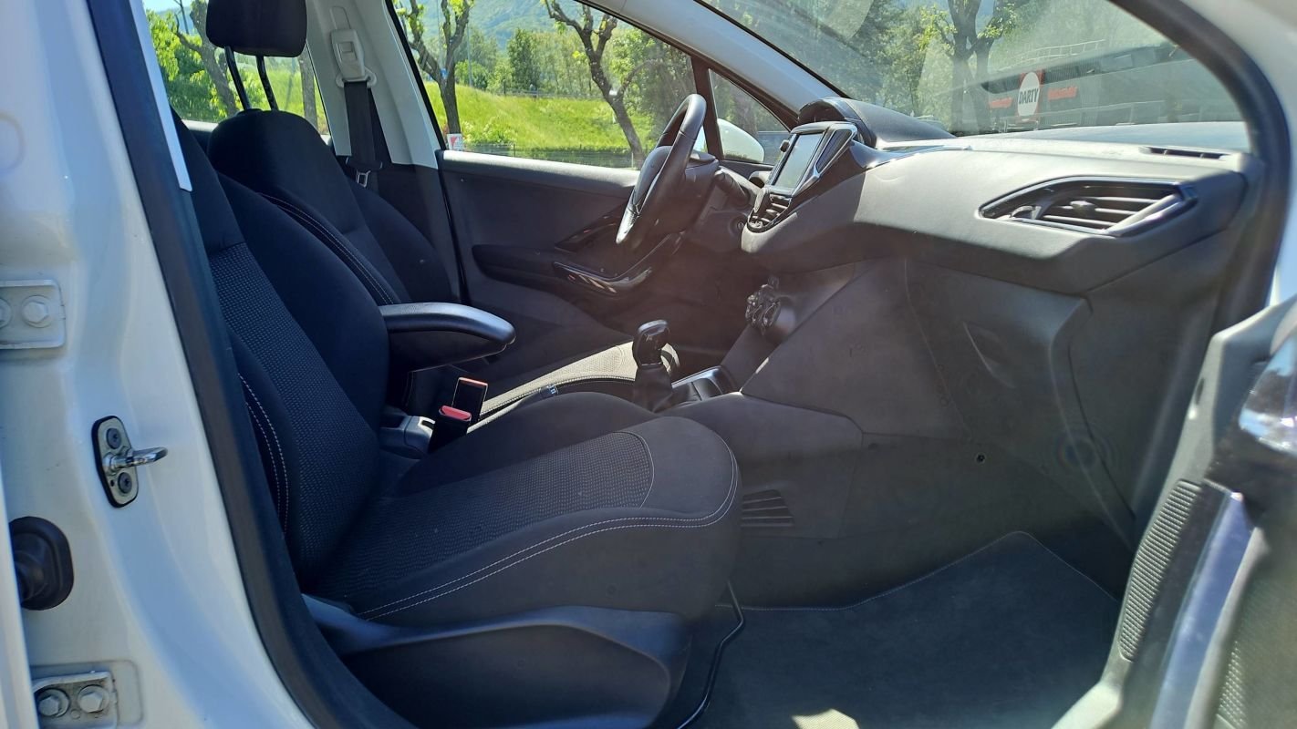 Peugeot 208 - Photo 27