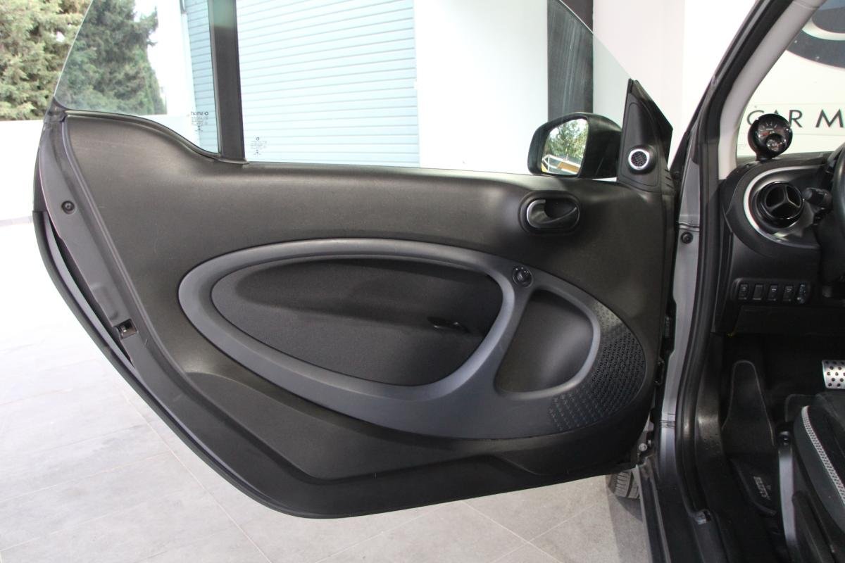 Smart ForTwo - Photo 14