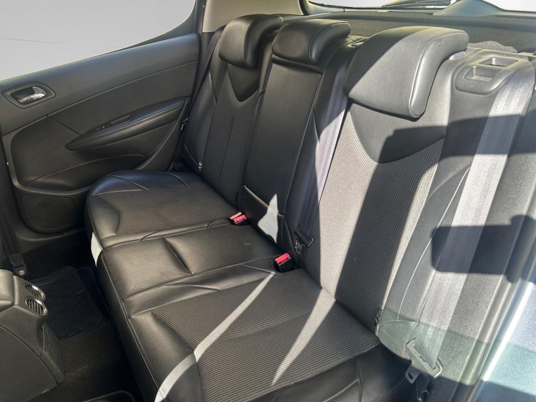 Peugeot 308 - Photo 15
