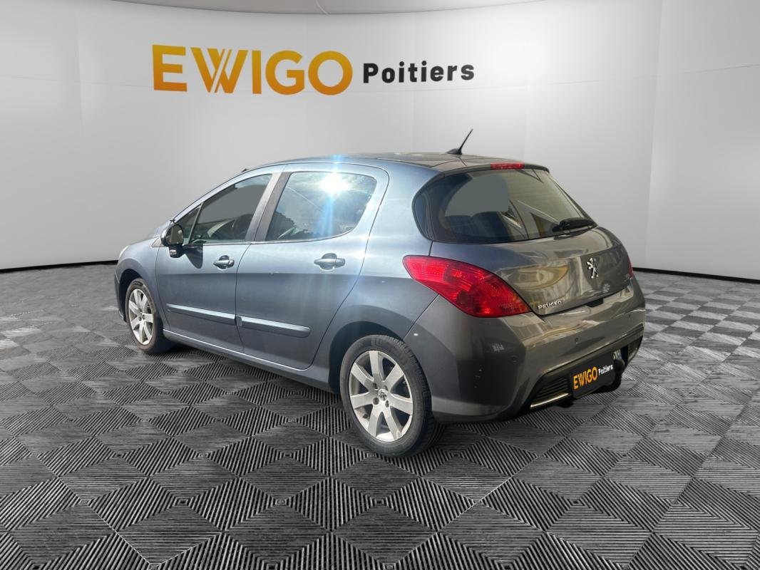 Peugeot 308 - Photo 4