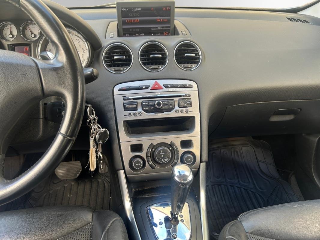 Peugeot 308 - Photo 10