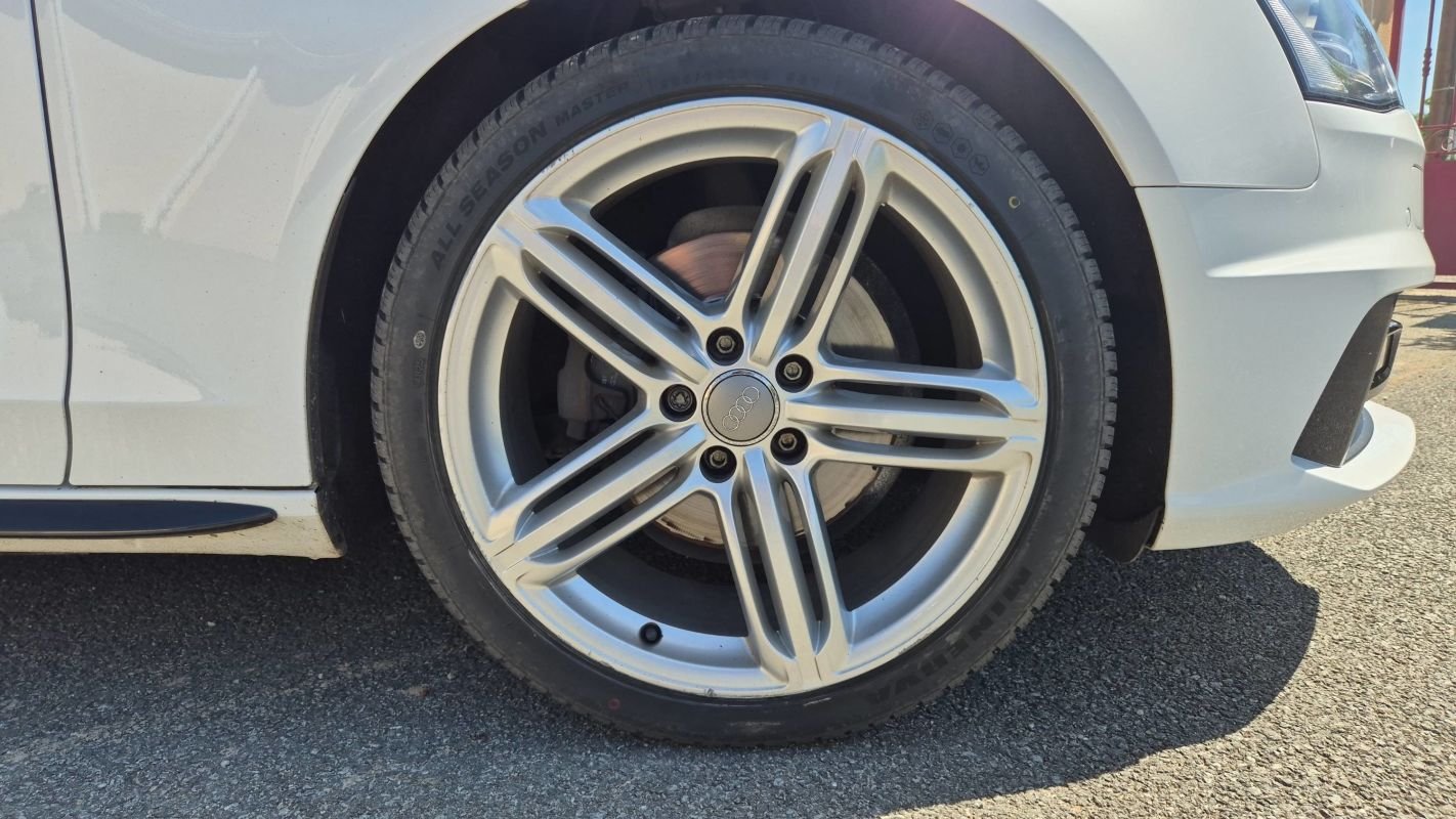 Audi A4 Avant - Photo 17