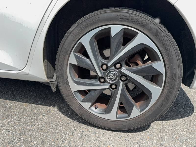 Toyota Auris - Photo 15