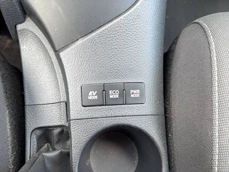Toyota Auris - Photo 23