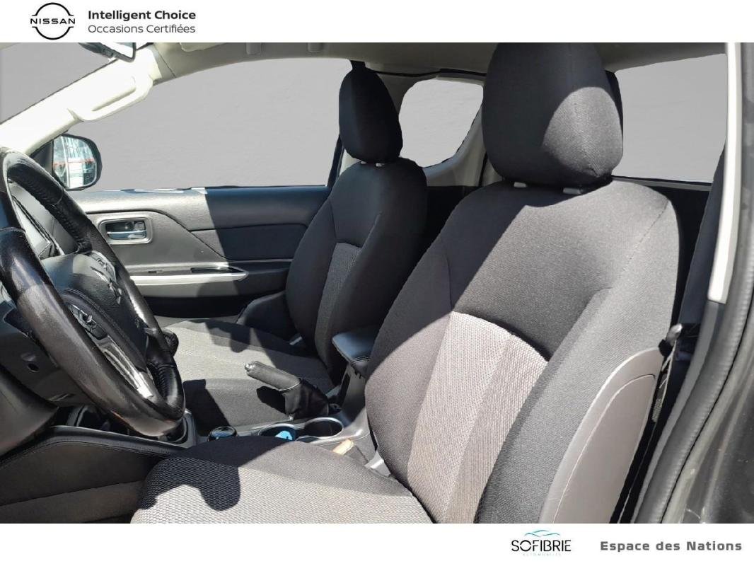 Mitsubishi L200 - Photo 11