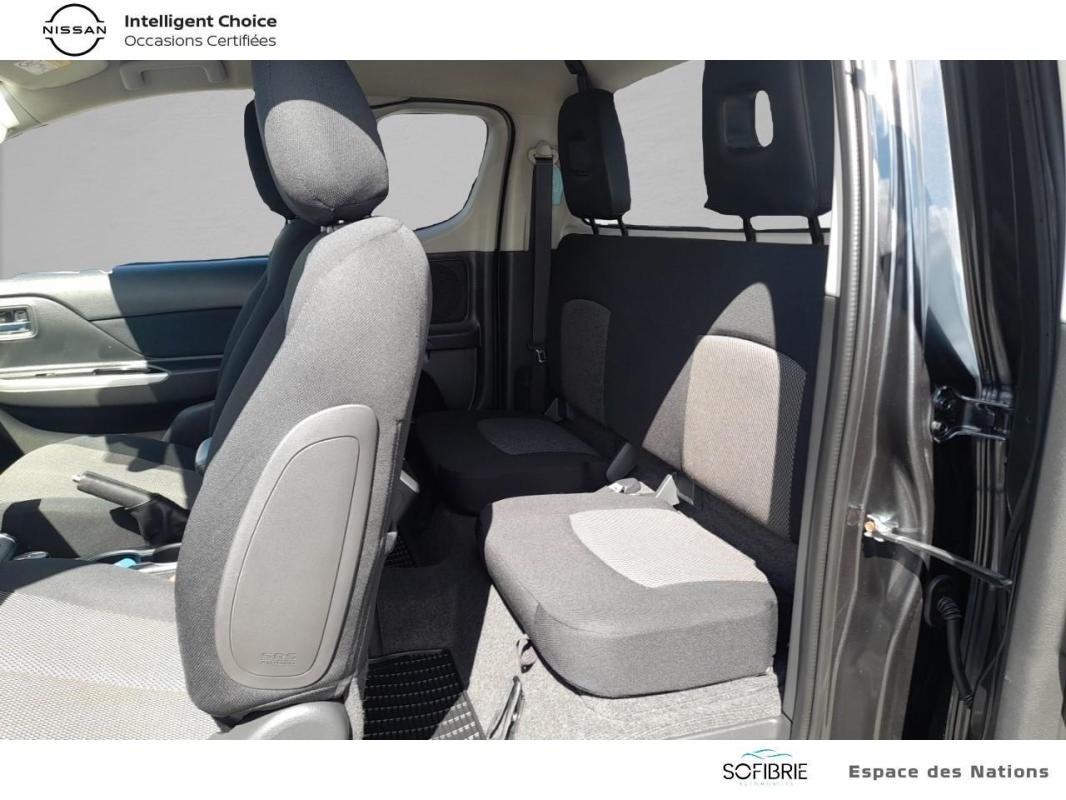 Mitsubishi L200 - Photo 12
