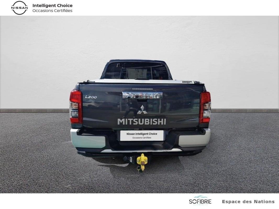 Mitsubishi L200 - Photo 13