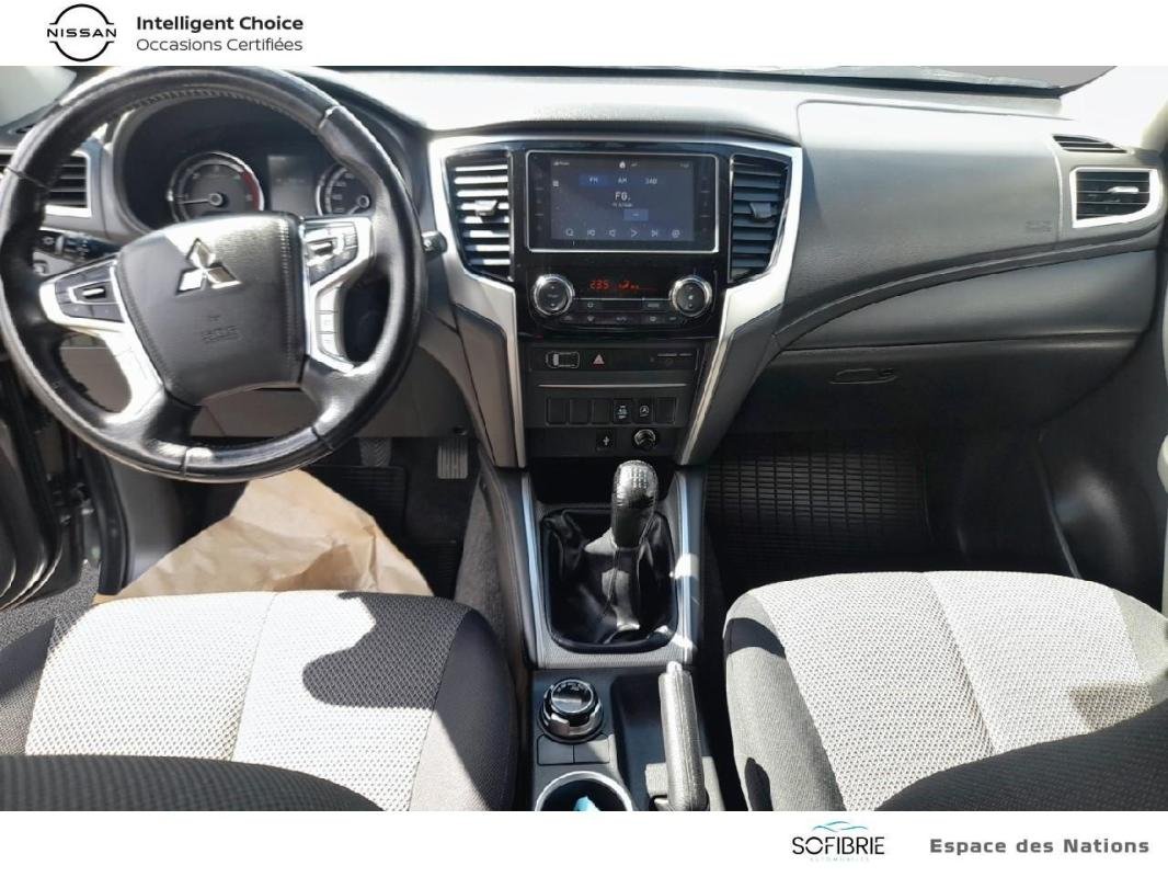 Mitsubishi L200 - Photo 6