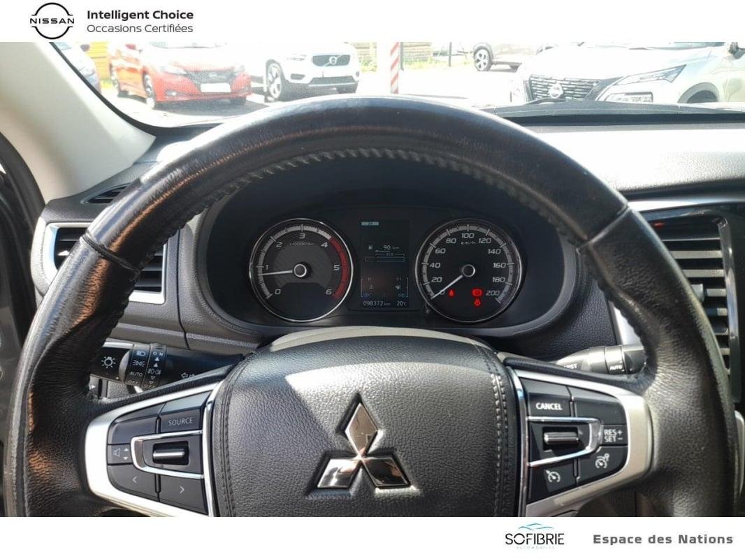 Mitsubishi L200 - Photo 9