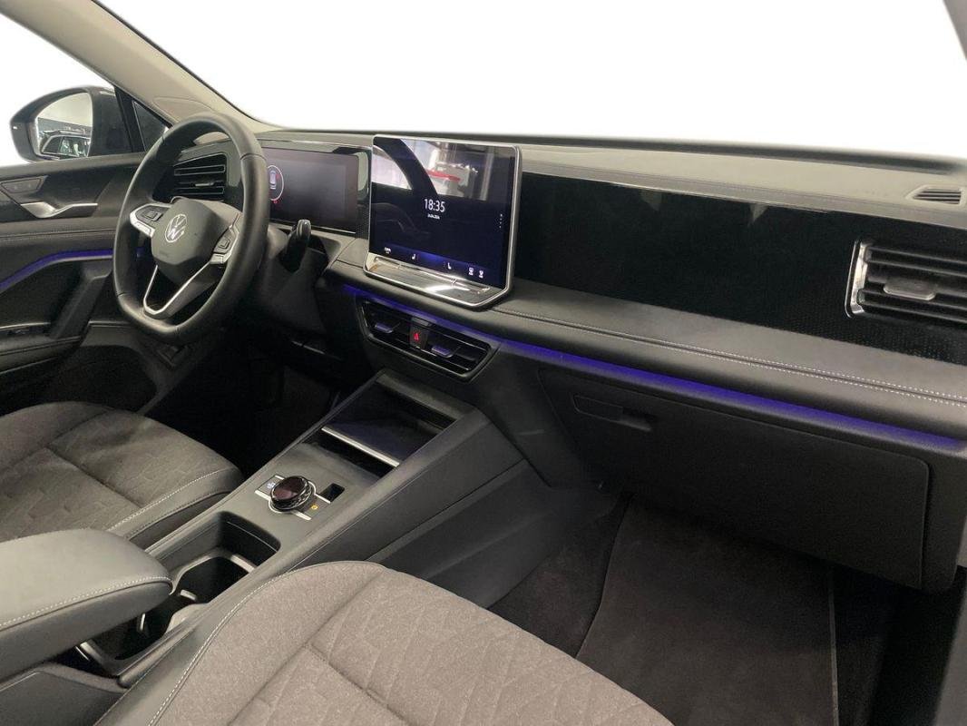 Volkswagen Tiguan - Photo 13