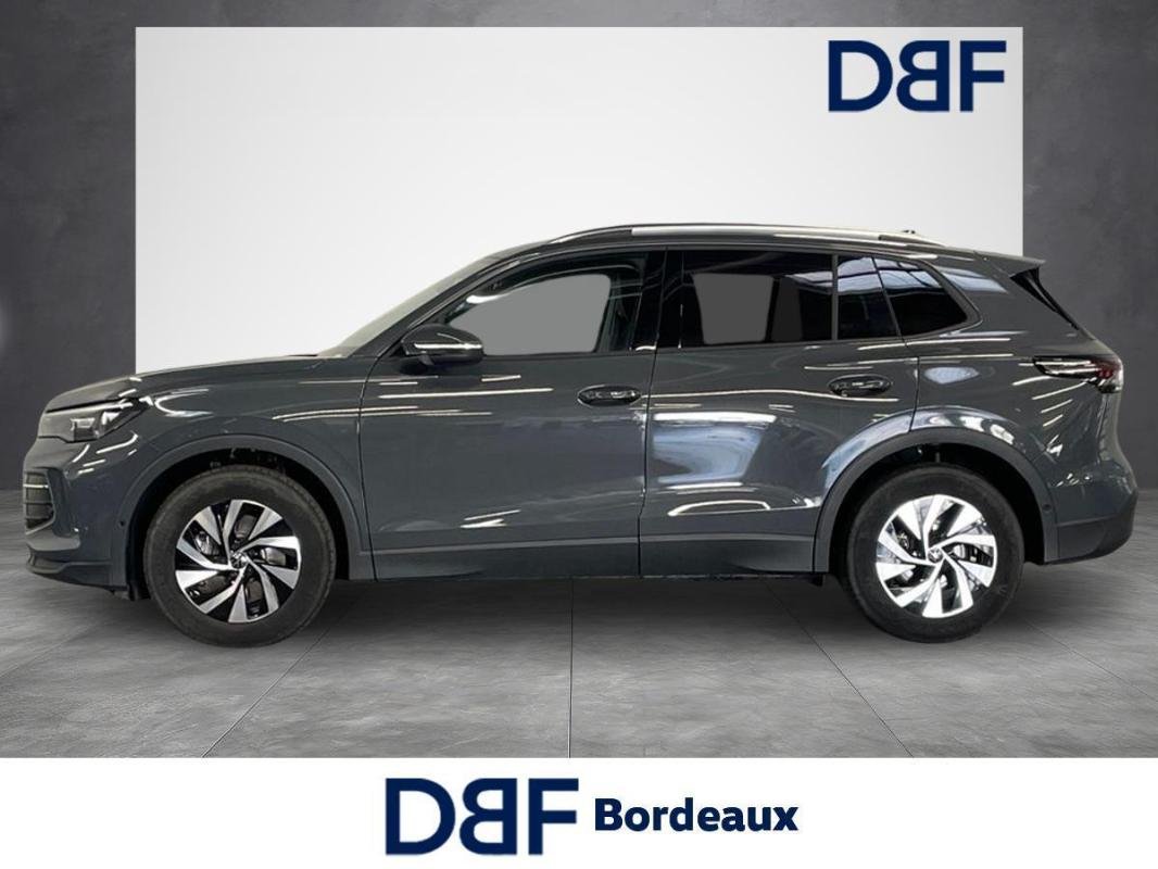 Volkswagen Tiguan - Photo 2
