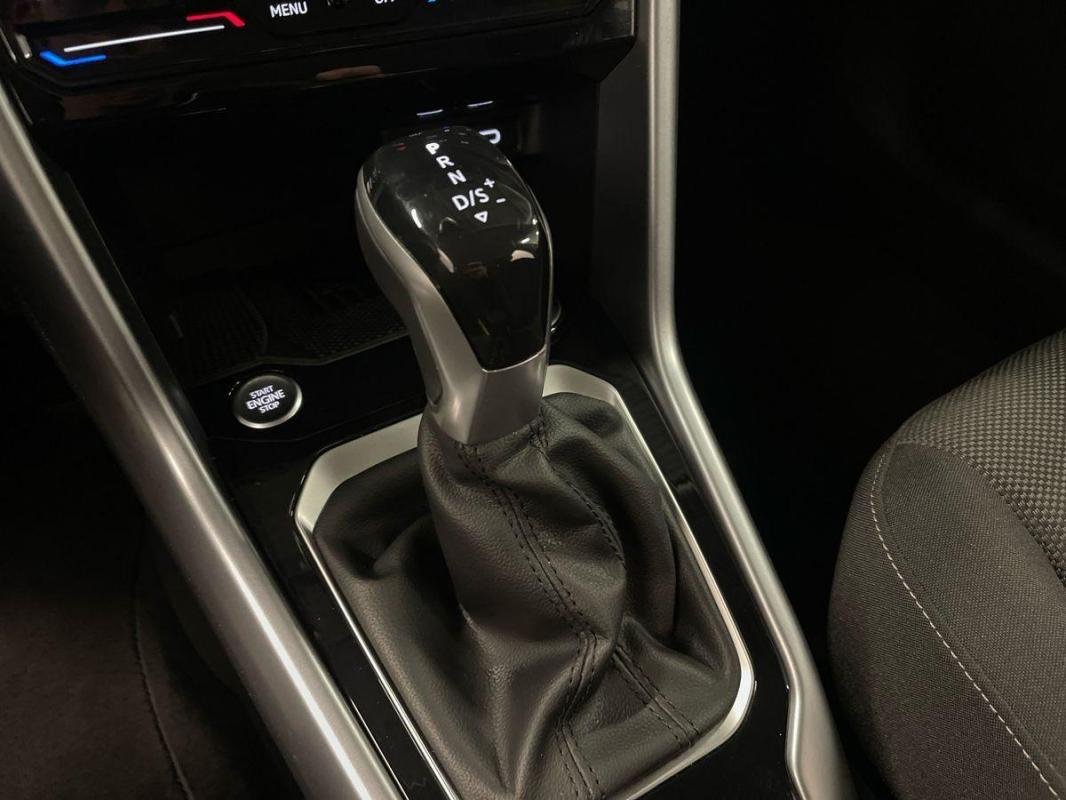 Volkswagen T-Roc - Photo 11