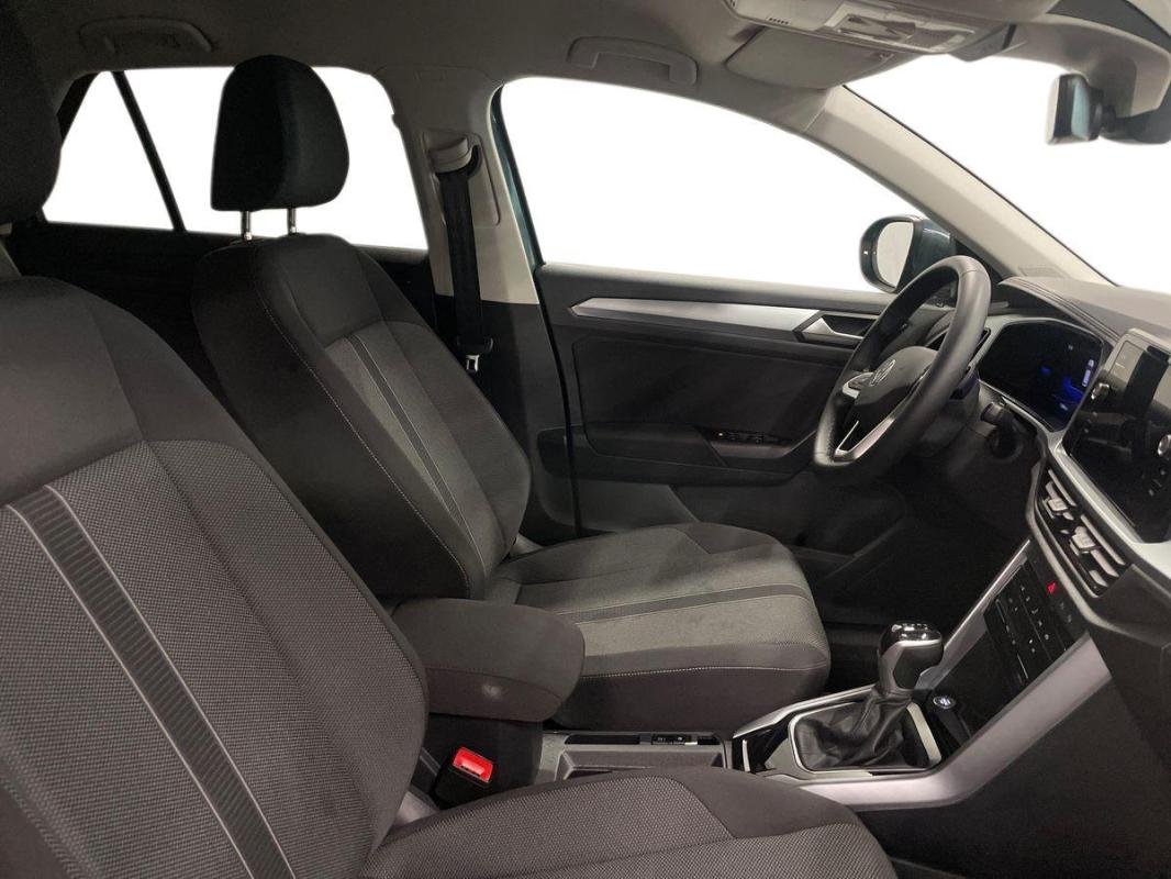 Volkswagen T-Roc - Photo 13