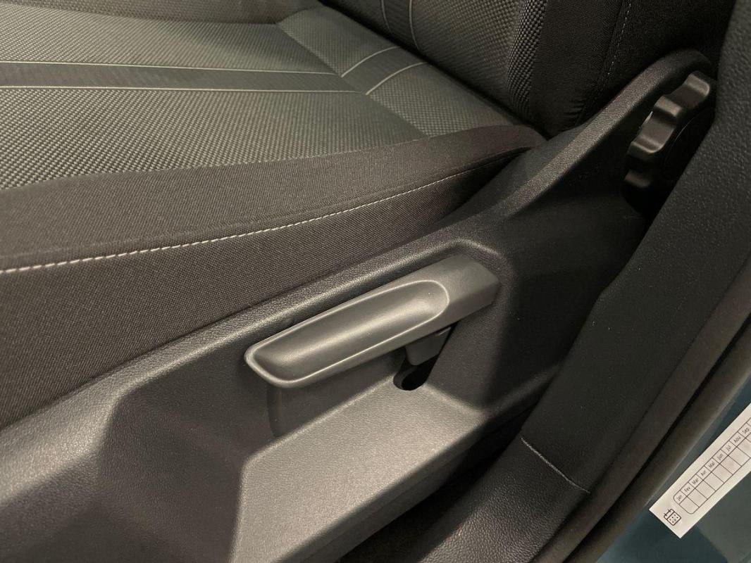 Volkswagen T-Roc - Photo 14