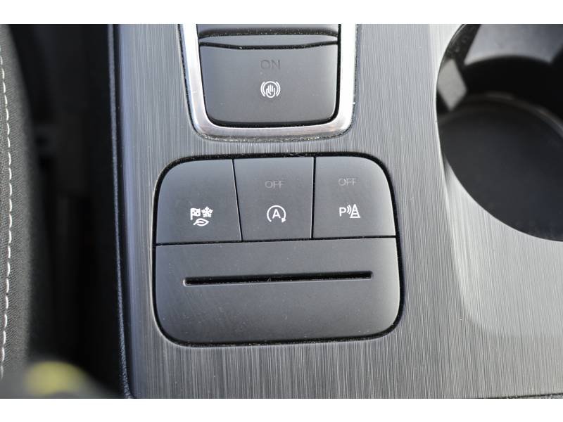 Ford Kuga - Photo 21
