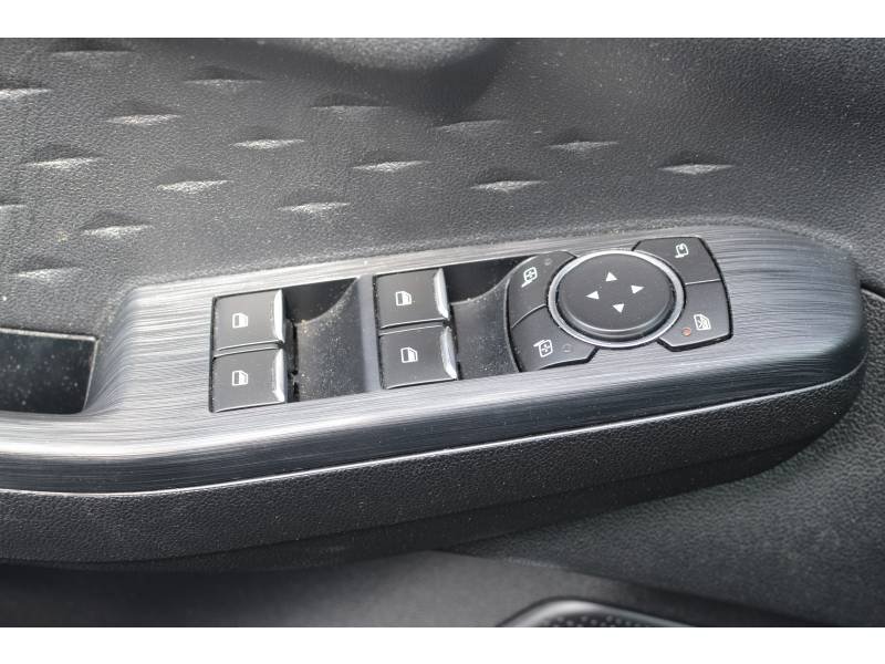 Ford Kuga - Photo 24