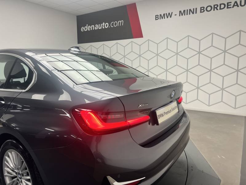 BMW Série 3 - Photo 11