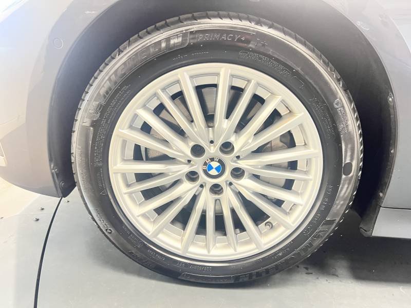 BMW Série 3 - Photo 12