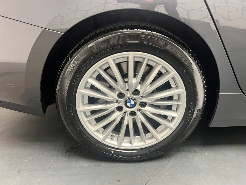 BMW Série 3 - Photo 14