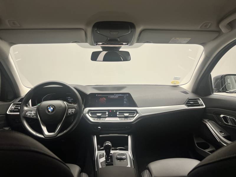 BMW Série 3 - Photo 26