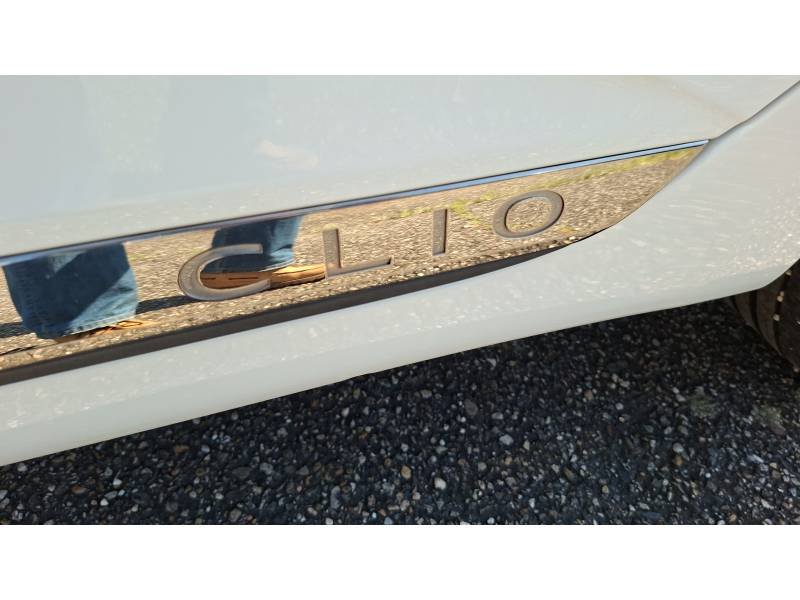 Renault Clio - Photo 25