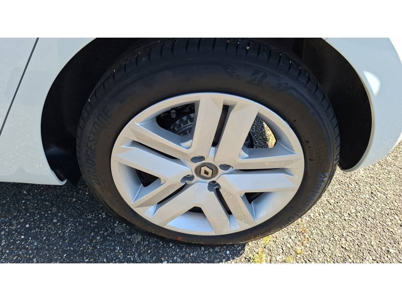 Renault Clio - Photo 26