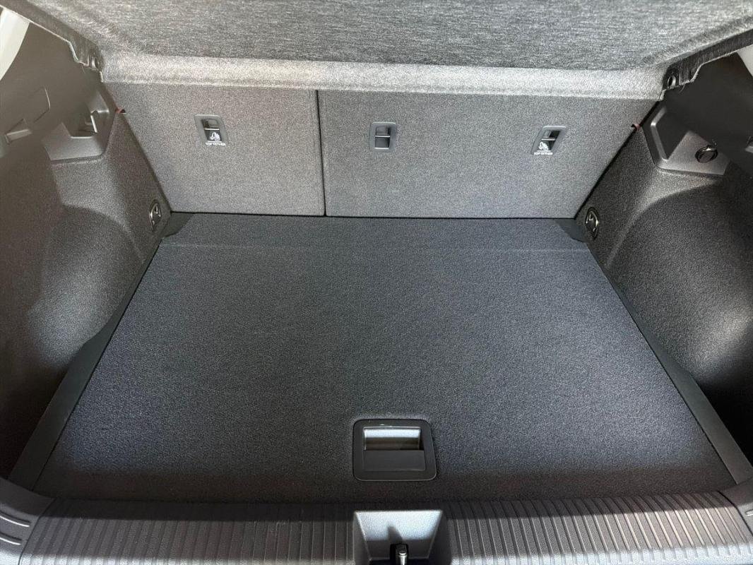 Volkswagen T-Roc - Photo 31