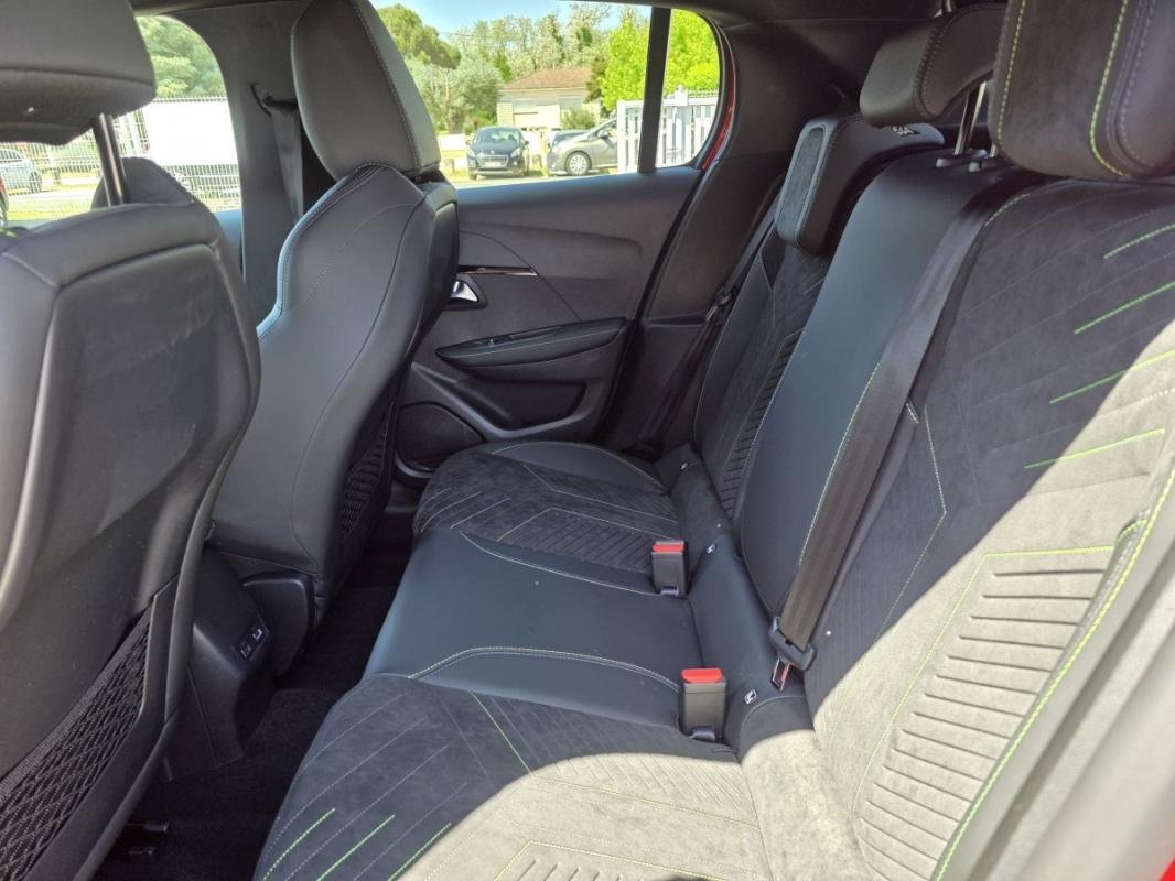 Peugeot 208 - Photo 17