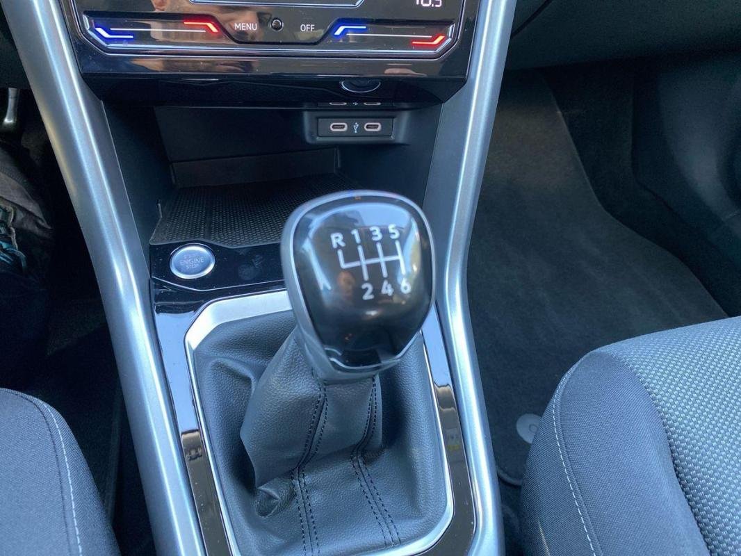 Volkswagen T-Roc - Photo 11
