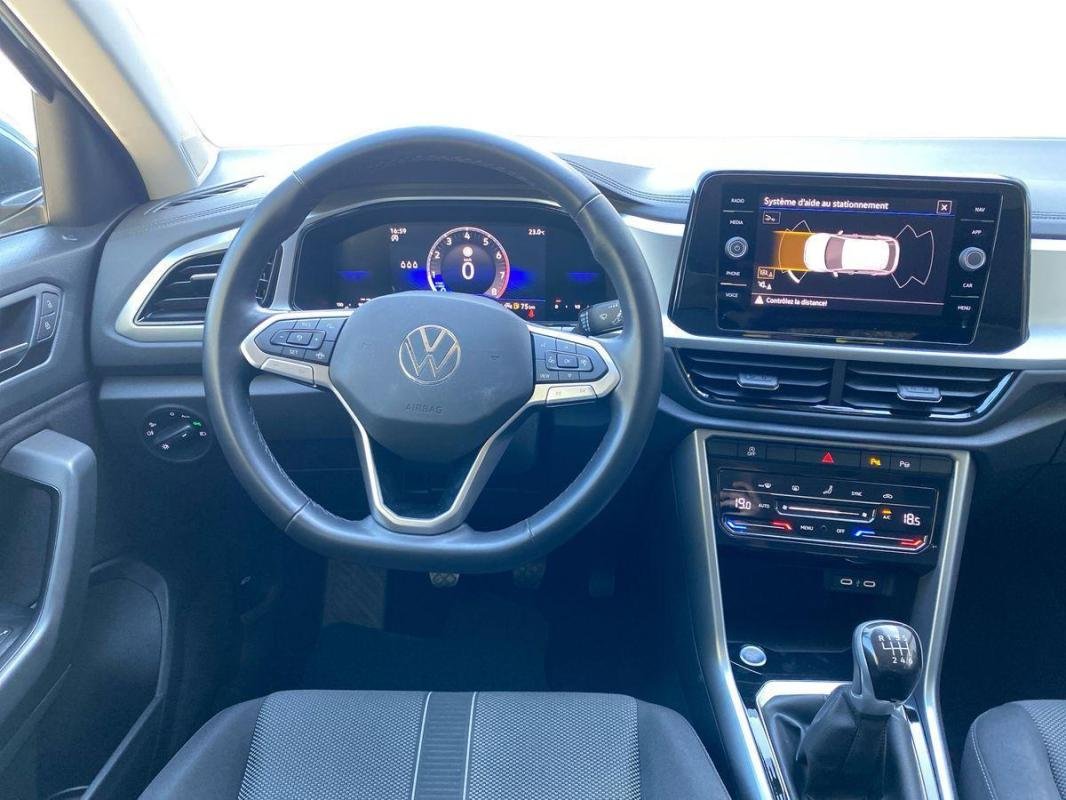 Volkswagen T-Roc - Photo 24