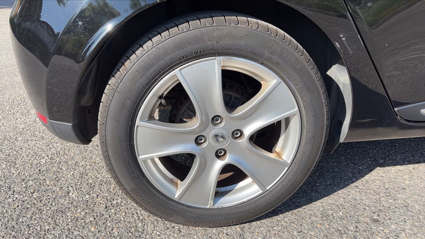 Renault Clio - Photo 16