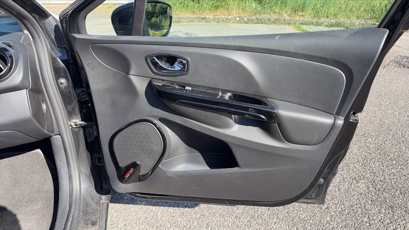 Renault Clio - Photo 23