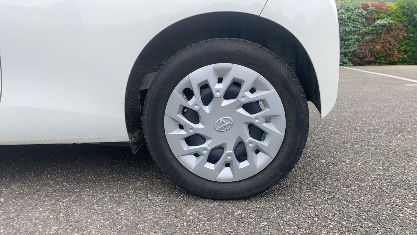 Toyota Aygo - Photo 19