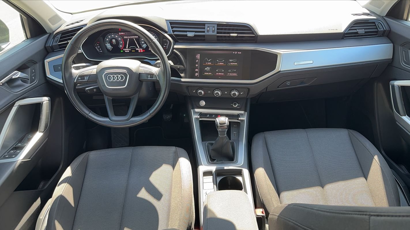 Audi Q3 - Photo 11