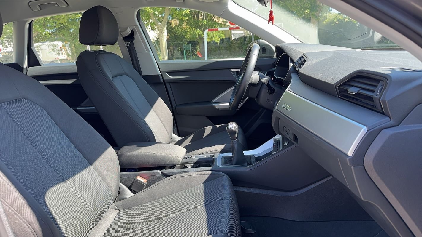 Audi Q3 - Photo 26