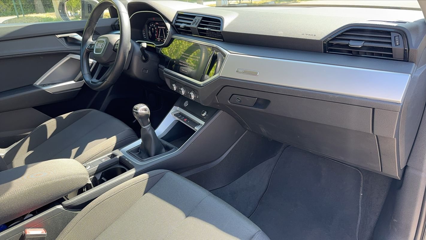 Audi Q3 - Photo 10