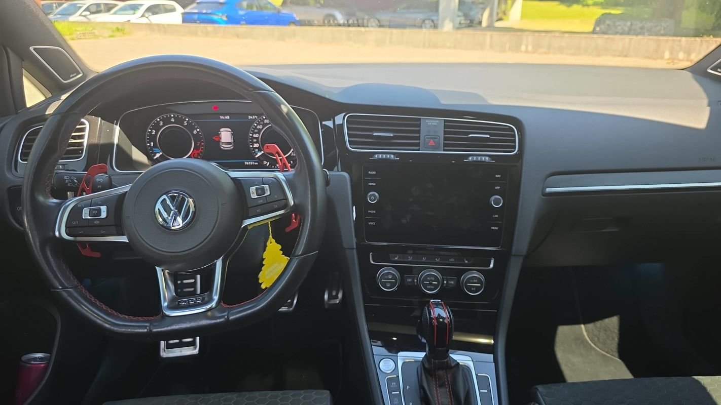 Volkswagen Golf - Photo 11