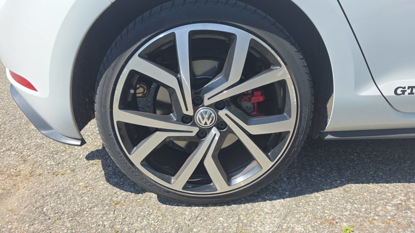 Volkswagen Golf - Photo 16