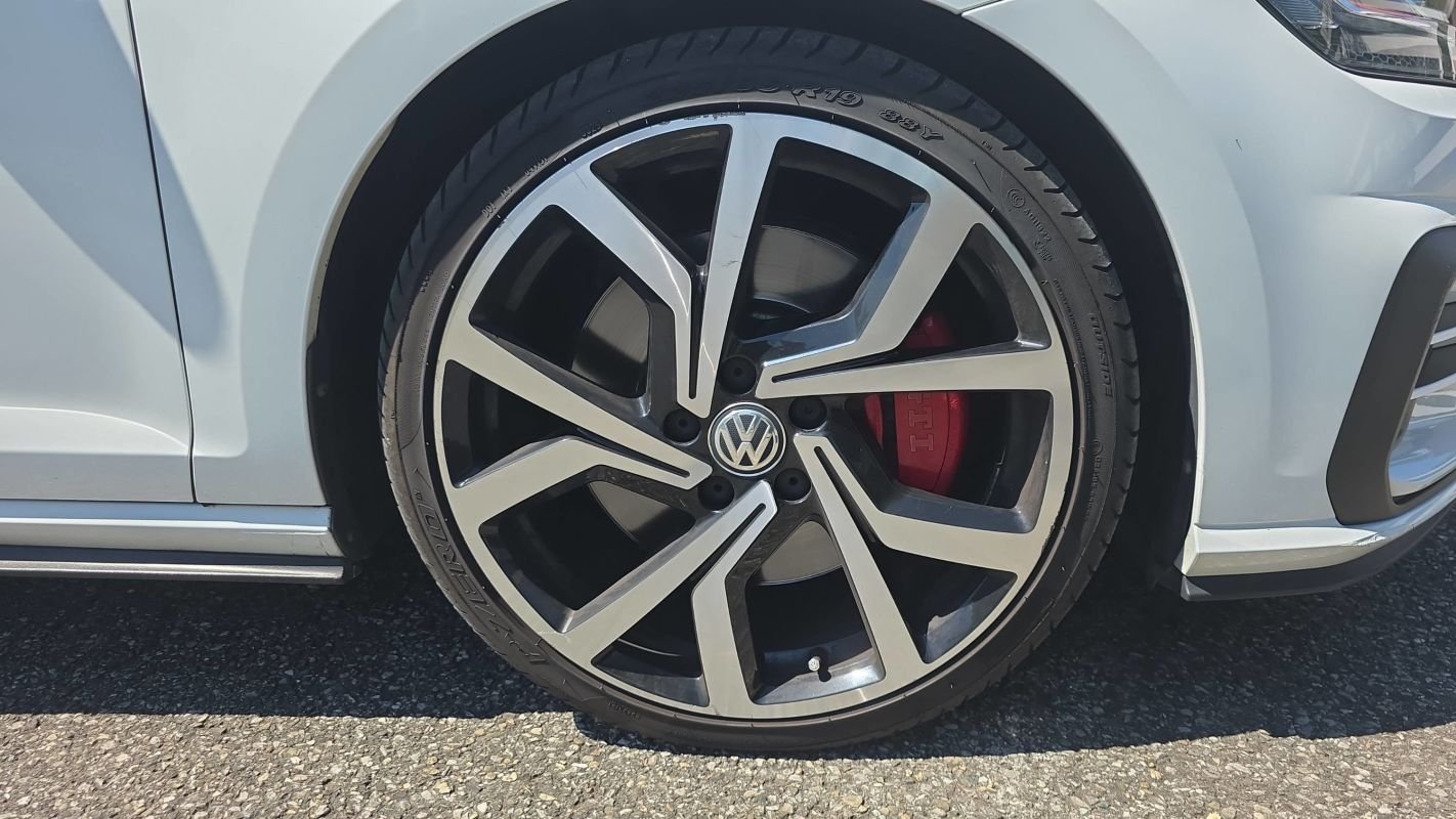 Volkswagen Golf - Photo 17