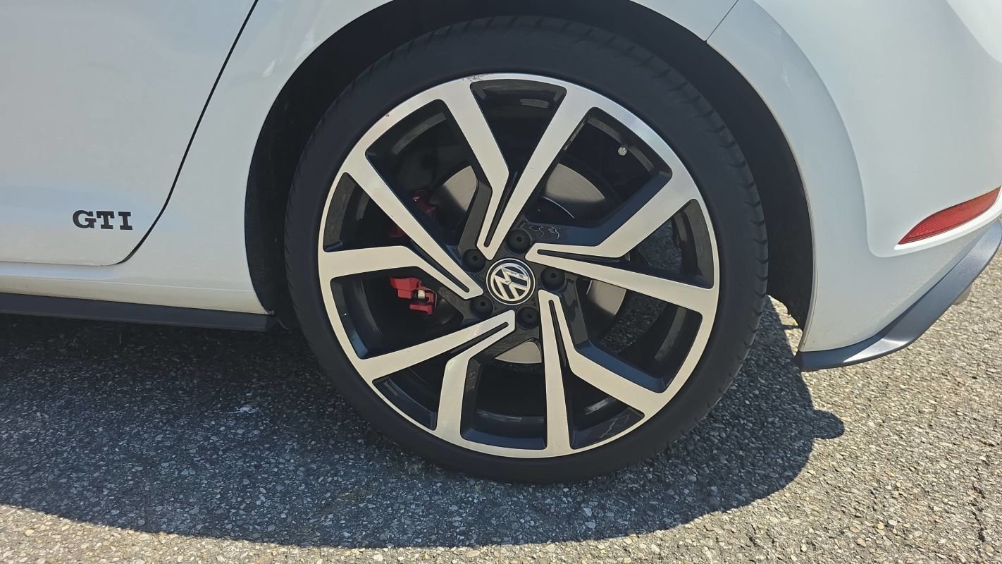 Volkswagen Golf - Photo 19