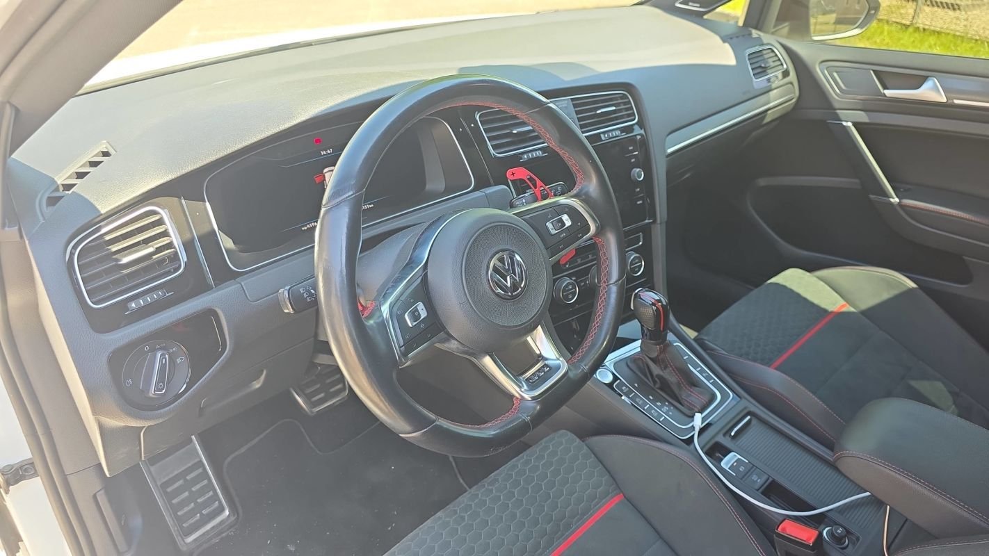 Volkswagen Golf - Photo 8